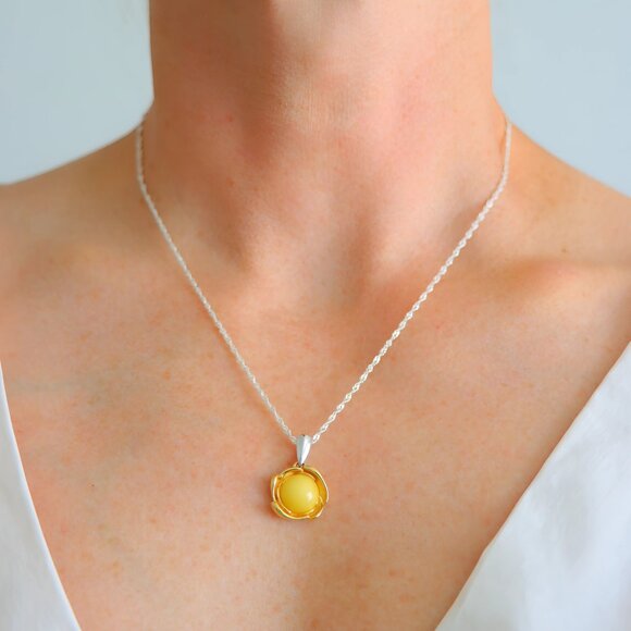 Baltic Butterscotch Amber Pendant Necklace – 14K Gold Plated s925 Silver - Picture 1 of 6